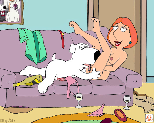 Family Guy Porn Lois And Brian - brian and lois nude - Brian Fondles Lois Griffin! - XVIDEOS.COM