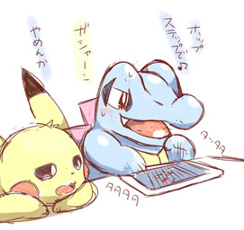 ambiguous_gender blue_body blush dipstick_ears duo ear_markings fur gaming multicolored_ears open_mouth playing_video_game red_eyes tablet tablet_computer text tongue yellow_body yellow_fur tatu_wani nintendo pokemon generation_1_pokemon generation_2_pokemon pikachu pokemon_(species) scalie totodile 2021 hi_res japanese_text