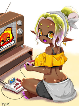 big_breasts bottomwear breasts butt clothing controller crop_top dark_body dark_skin ear_piercing electronics eyebrows fangs feet female game_console game_controller glistening humanoid_pointy_ears open_mouth open_smile piercing pointy_ears pseudo_hair shirt shorts side_boob sitting smile solo teeth television tentacle_hair tentacles topwear yellow_eyes t2ukmyjm nintendo splatoon frye_(splatoon) animal_humanoid aquatic cephalopod humanoid inkling mollusk mollusk_humanoid 2026 hi_res