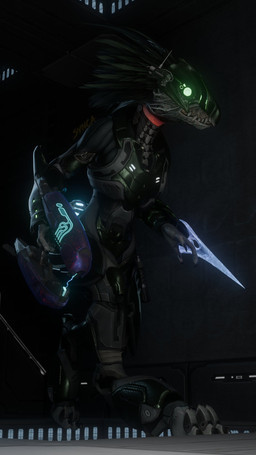 arm_blade avian_caruncle black_body black_feathers digitigrade energy_blade energy_weapon face_covered feathers full_armor glowing glowing_eyes green_eyes grey_body grey_scales gun holding_gun holding_object holding_ranged_weapon holding_weapon plasma_rifle ranged_weapon scales weapon synca pickle_juice_(modeler) halo_(series) microsoft xbox_game_studios syn_pat alien avian kig-yar scalie t'vaoan 3d_(artwork) 9:16 digital_media_(artwork) hi_res