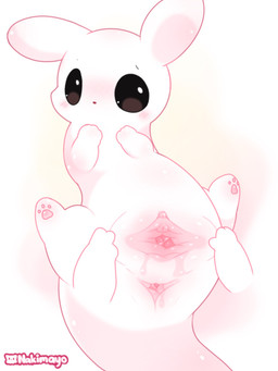 anus black_eyes black_nose blush bodily_fluids body_blush clitoral_hood clitoris female feral genital_fluids genitals glistening glistening_body glistening_genitalia glistening_vulva gradient_background offscreen_character pawpads pink_anus pink_pawpads pink_vulva simple_background solo_focus spread_vulva spreading urethra vaginal_fluids vulva vulva_blush white_body nakimayo rain_world videocult survivor_(rain_world) slugcat 3:4 digital_drawing_(artwork) digital_media_(artwork) hi_res