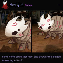 4_eyes ambiguous_gender anthro black_eyes duo empty_eyes feral grey_body humor kiss_mark looking_at_viewer mouthless multi_eye photo_background real social_media solo_focus text white_body fernshawart hollow_knight:_silksong hollow_knight_(franchise) team_cherry twitter bell_beast hornet_(hollow_knight) arthropod bell_beast_(species) insect 1:1 2026 digital_drawing_(artwork) digital_media_(artwork) english_description english_text meme photography_(artwork) female_(lore)