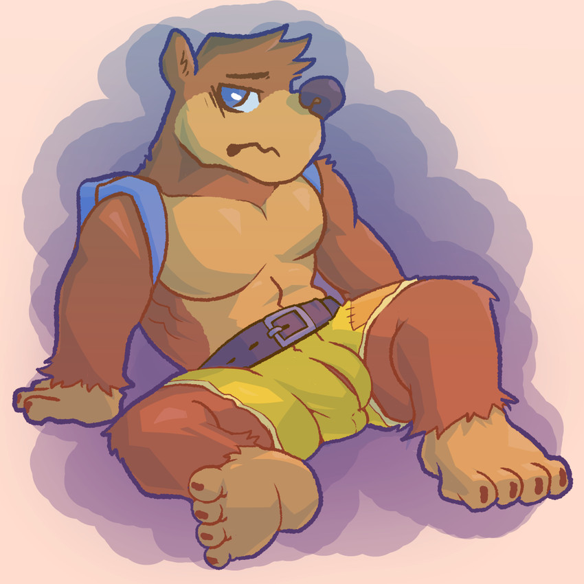 4_toes anthro arm_support backpack belt blue_eyes bottomwear brown_body brown_fur bulge clothed clothing feet fur male pecs shorts solo toes topless yellow_bottomwear yellow_clothing fanofthefurr banjo-kazooie rareware banjo_(banjo-kazooie) bear mammal 1:1